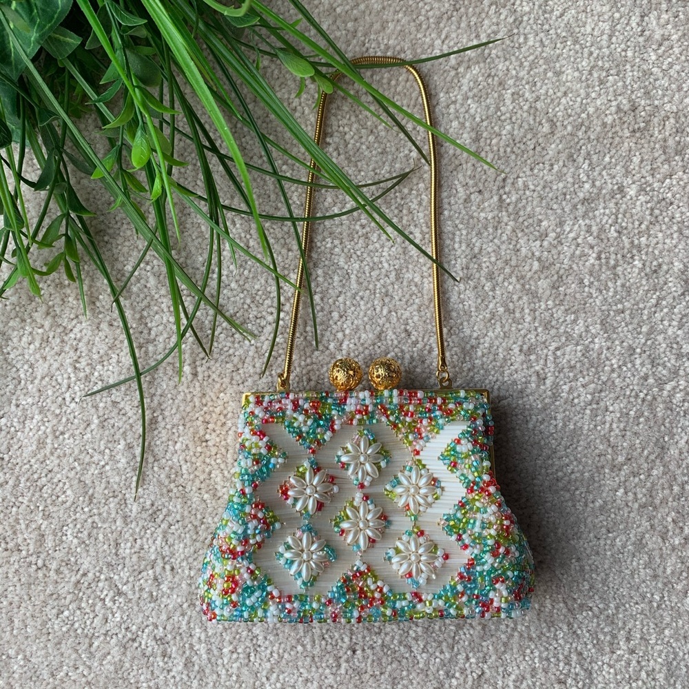 Vintage Beaded Small Purse - Picture 2 of 8